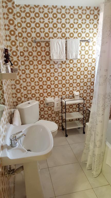 Hostal Residencia Catalina Palamós Zewnętrze zdjęcie