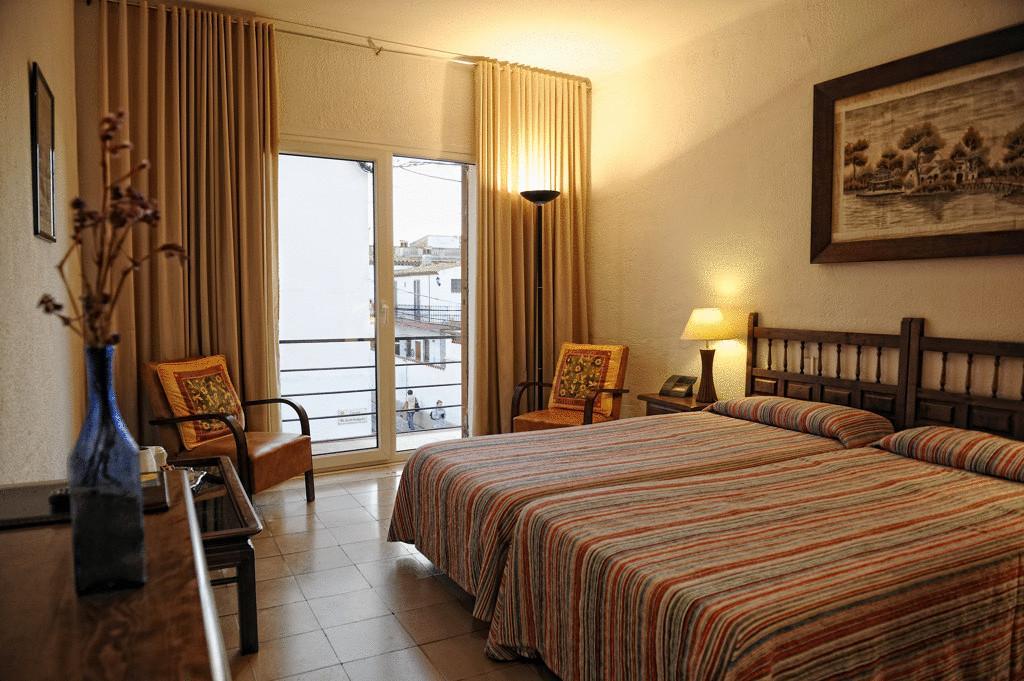 Hostal Residencia Catalina Palamós Pokój zdjęcie