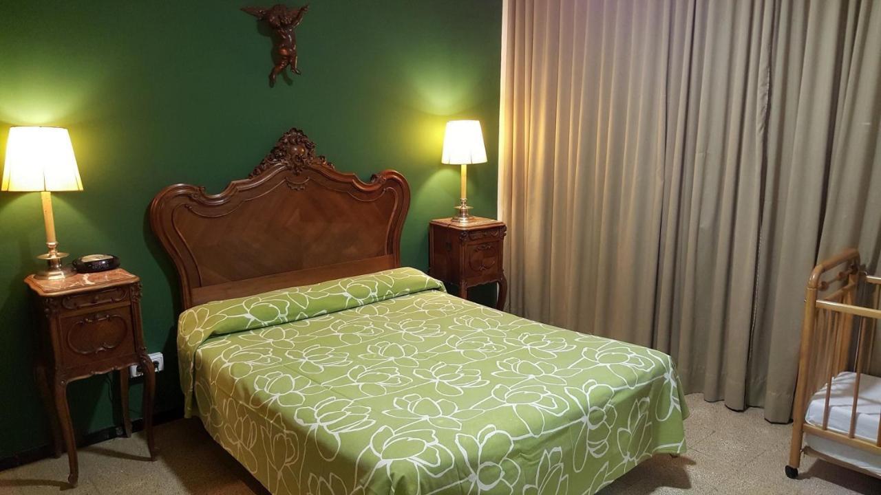 Hostal Residencia Catalina Palamós Zewnętrze zdjęcie